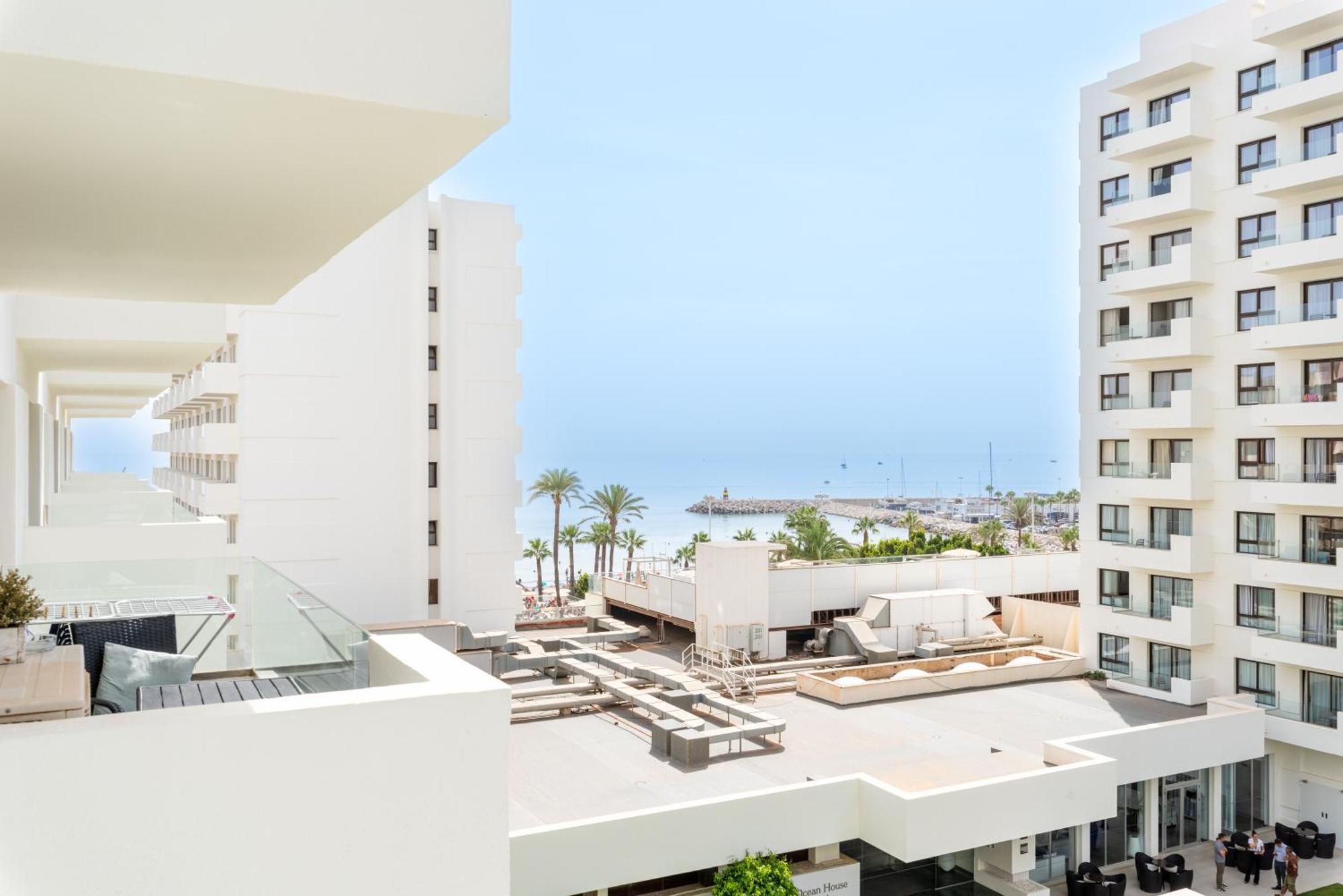 Wintowinrentals Executive Apt In Ocean House Complex Torremolinos Exterior foto